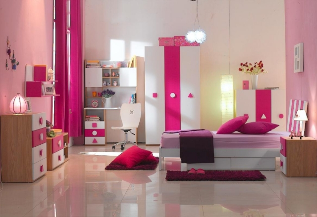 déco-chambre-d'enfant-petite-princesse-couleur-rose