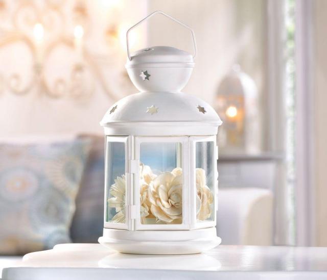 décoration de table mariage lanterne blanche fleurs
