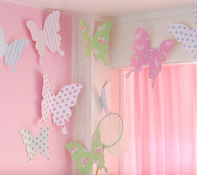 déco-chambre-bébé-papillons-grands-couleur-rose-vert