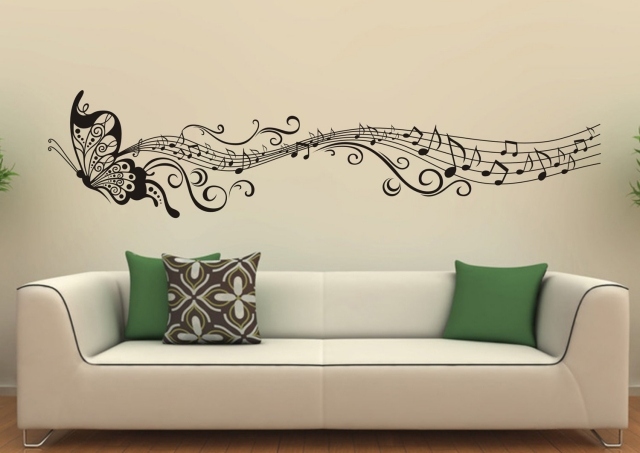 déco-murale-salon-moderne-papillon-notes-portée
