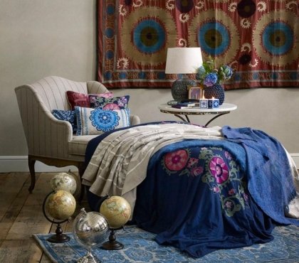 décoration-intérieur-Zara-home-automne-hiver-2014-couverture-bleue-motifs-originaux-globes