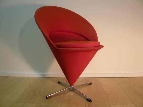 fauteuil cône rouge design Verner Panton cone-chair