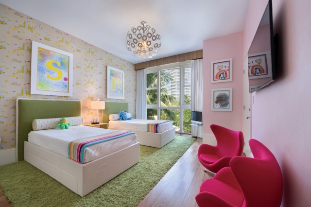 fauteuil-egg-intemporel-design-moderne-couleur-rose-chambre-enfant