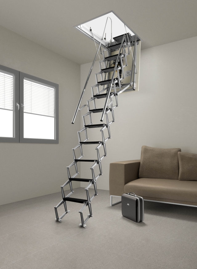 gain-espace-maison-escalier-grenier-escamotable-métallique-marches-noires-rampes
