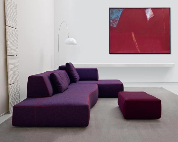 idée-originale canapé design  moderne-couleur-violette