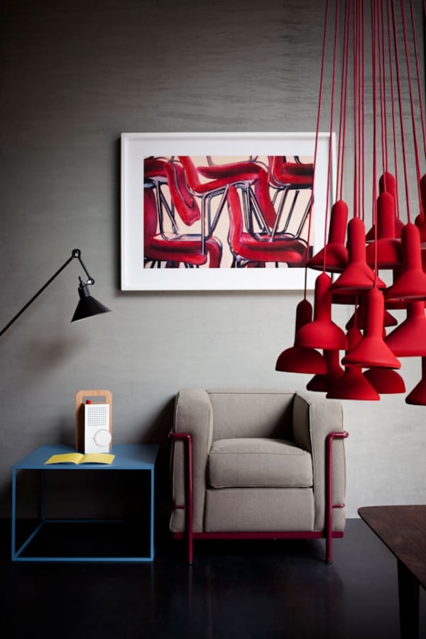 idée-originale-lampe-design-suspendue-rouge