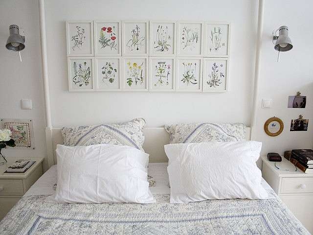 idées de déco chambre à coucher cadres-fleurs-mur
