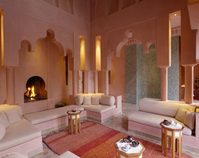 idées-déco-salon-style-marocain-contemporain-table-octagon