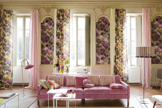 idées de déco salon moderne rideaux-accents-gerberas