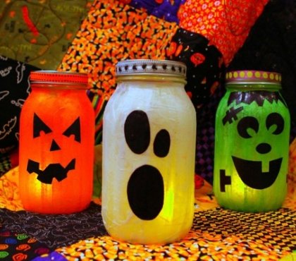 idées-décoration-Halloween-affreuse-pots-confiture-colorés