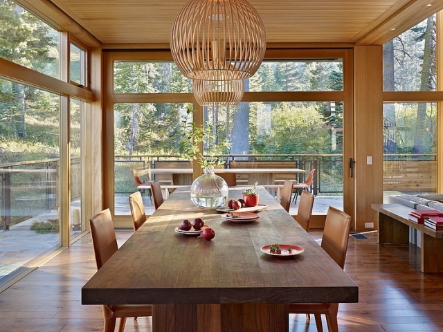 maison-style-nature-table-manger-bois-massif