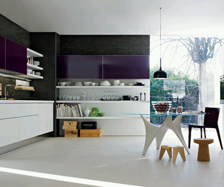 meuble-cuisine-pourpre-blanc-design-moderne-table-ronde-design