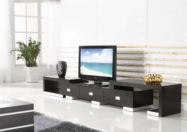meuble télé idée-originale-armoire-couleur-foncée