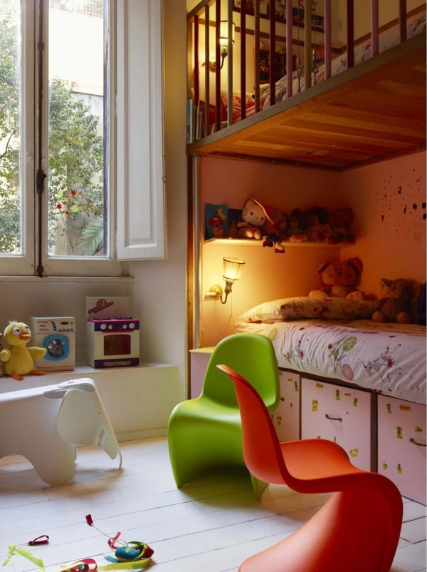 petites chaises Panton chambre enfant couleurs-fraîches