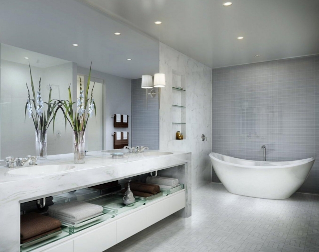 salle-bain-éclectique-moderne-rétro-baignoire-éclairage