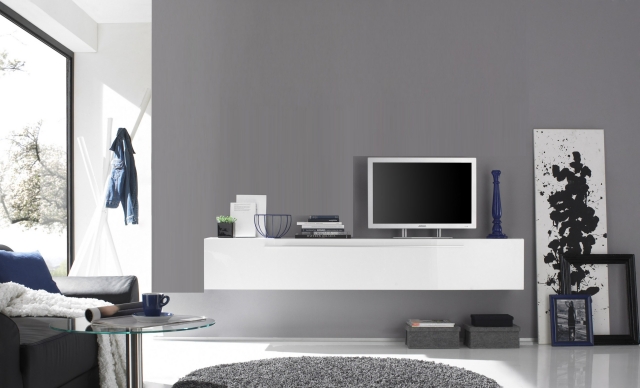 25-idées-conseils-meuble-tv-suspendu-blanc-élégant-murs-gris-clair