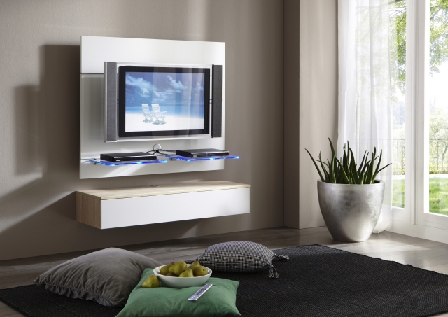 25-idées-conseils-meuble-tv-suspendu-blanc-design-épuré