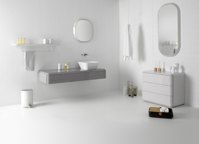 miroir design 25-idées-magnifiques-salle-bains-miroir-design-forme-ovale-élégant-INBANI