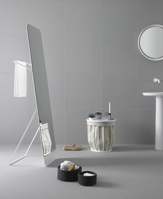 miroir design 25-idées-magnifiques-salle-bains-miroir-design-grand-élégant-INBANI