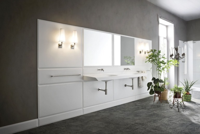 miroir design 25-idées-magnifiques-salle-bains-miroir-design-rectangulaires-élégants-panneau-blanc-Rexa-Design