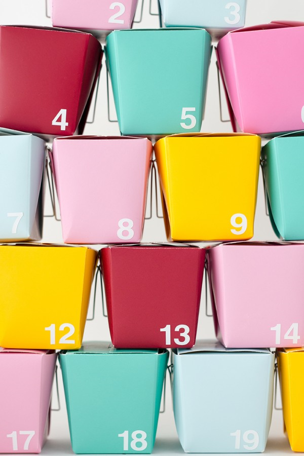 calendrier-avent-DIY-5-idées-bricoler-originales-boîtes-carton-chinoises-multicolores