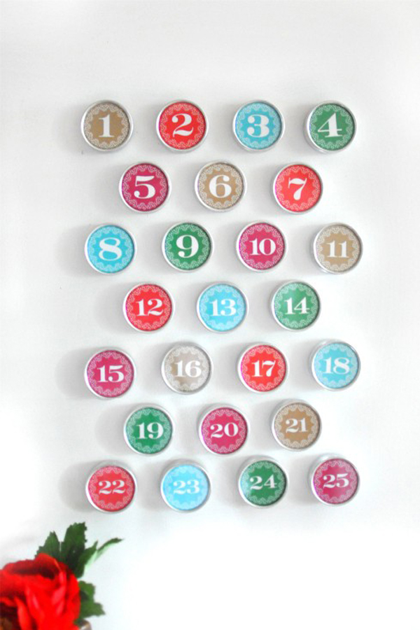 calendrier-avent-DIY-5-idées-bricoler-originales-boîtes-conserves-multicolores-chiffres