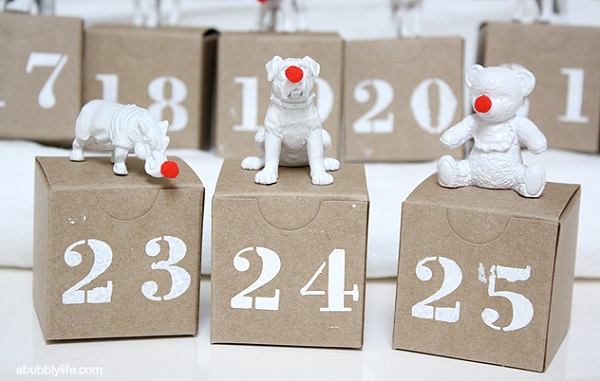 calendrier-avent-DIY-5-idées-bricoler-originales-petites-boîtes-carton-chiffres-animaux-blancs-animaux