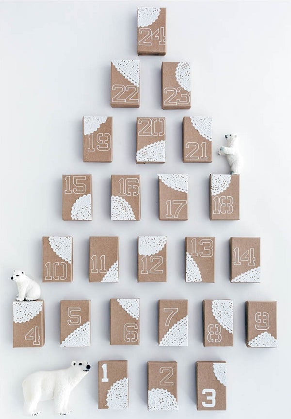 calendrier-avent-DIY-5-idées-bricoler-originales-petites-boîtes-carton-napperon-blanc