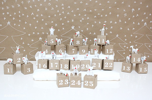 calendrier-avent-DIY-5-idées-bricoler-originales-boîtes-carton-animaux-blancs-pon-pons-nez