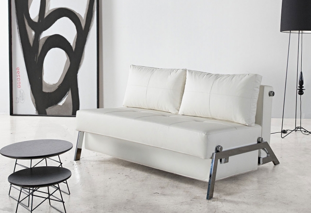 canapé cuir canapé-cuir-convertible-parfait-chaque-intérieur-blanc-moderne-design-élégant-pieds-métalliques