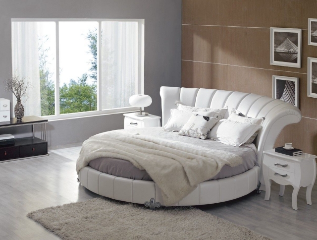 chambre-à-coucher-grand-lit-forme-ronde-couleur-blanche