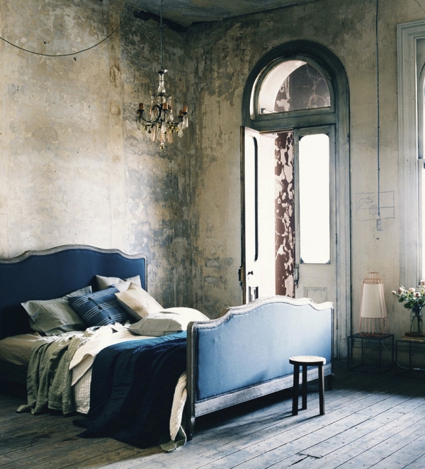 chambre-coucher-design-unique-vintage-lustre-lit