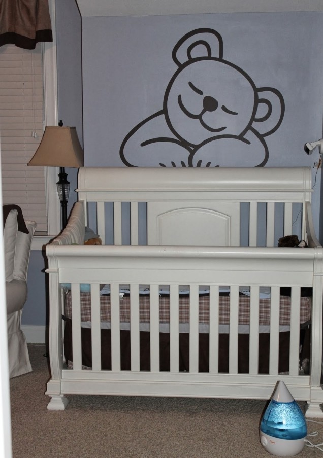 chambre-de-bébé-aménagement-idée-originale-thème-ours-decoration-murale