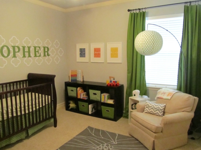 chambre de bébé aménagement-idée-originale-verte-lampe