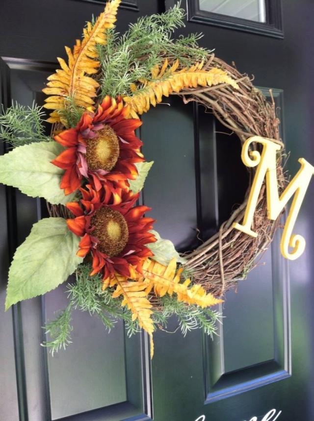 couronne-porte-branches-tournesols-fougère