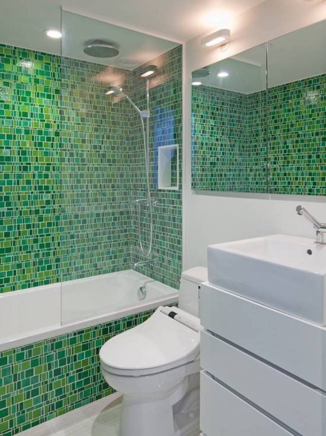 déco salle de bains idée-originale-verte-mosaïque