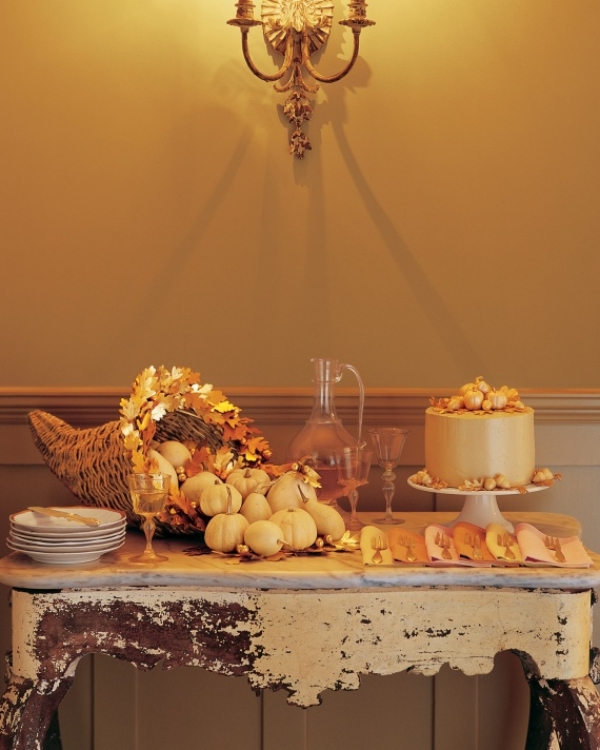 décoration-automnale-DIY-idée-originale-table-mini-citrouilles-blanches