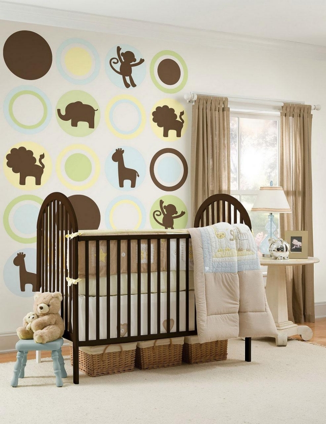 décoration-chambre-bébé-neutre-animaux-stickers