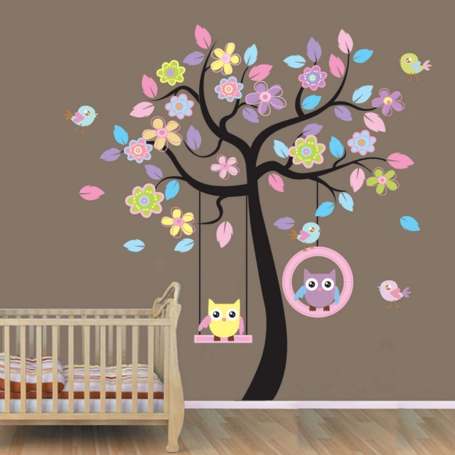 décoration-chambre-bébé-thème-hibou-balançoire-lit-bébé