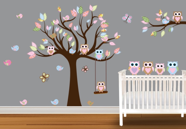 décoration chambre bébé thème-hibou-lit-bébé-balançoire