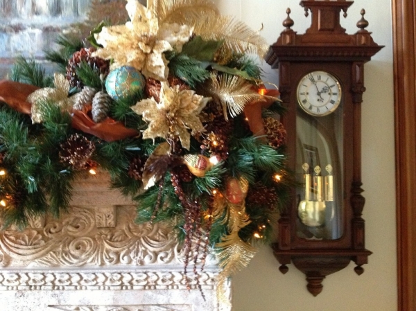 décoration-de-Noël-manteau-de-cheminée-horloge