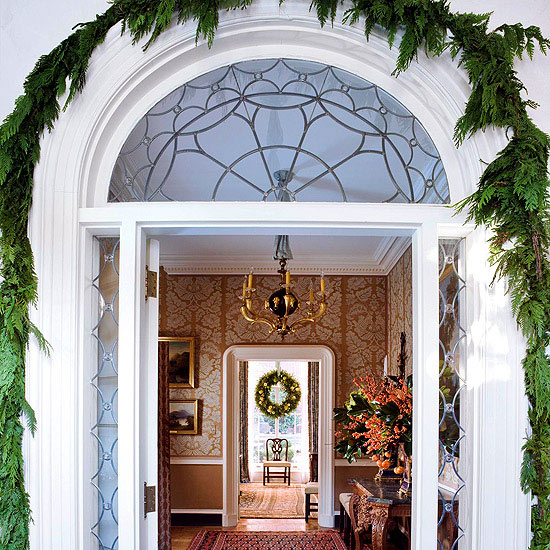 décoration-de-Noël-porte-entrée-arche-originale-branches-sapin