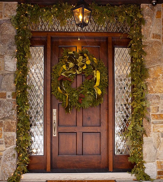 décoration-de-Noël-porte-entrée-couronne-branche-sapin