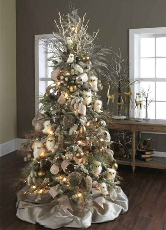 décoration-de-Noël-sapin-idée-originale-hiboux-boules-décoratives