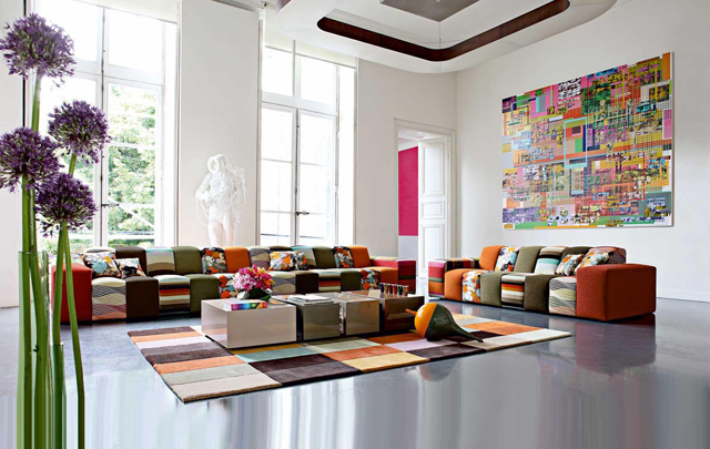 décoration intérieure décoration-intérieure-22-idées-colorées-salle-séjour-canapés-bariolés-tapis-couleurs