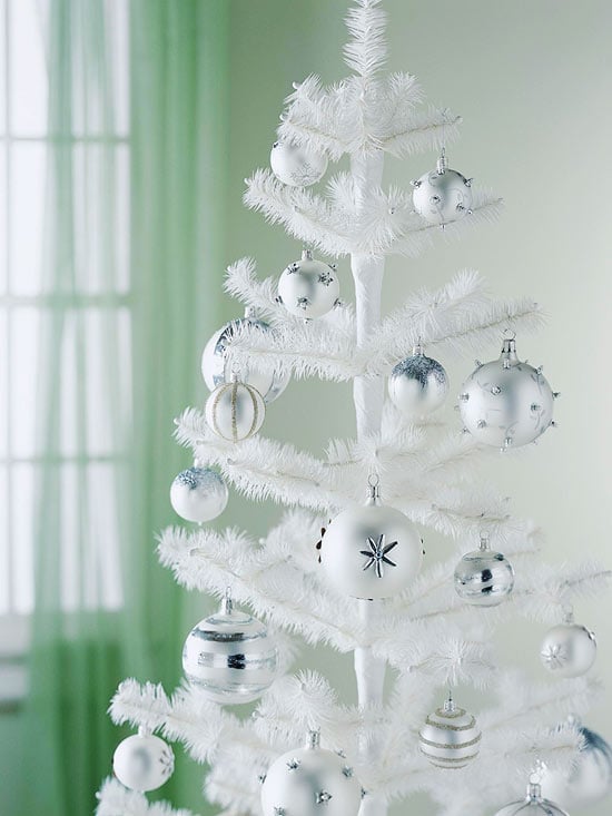 décoration du sapin de Noël blanc-boules-blanches