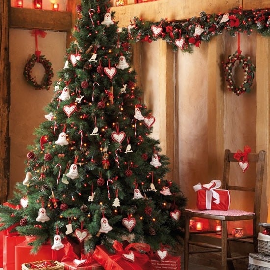 décoration du sapin de Noël couleurs-traditionnelles