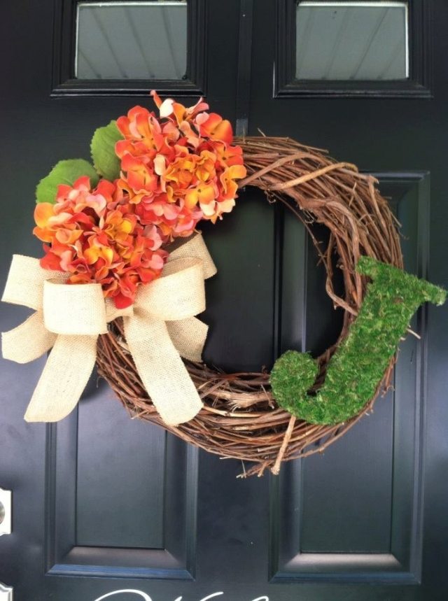 déco-automne-couronne-porte-brindilles-hortensia
