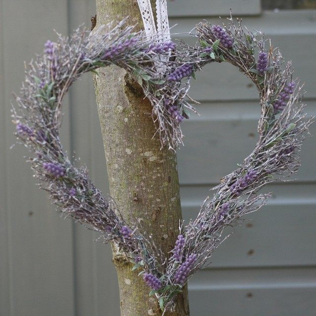 déco-lavande-couronne-forme-coeur-magnifique