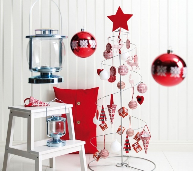 déco-noël-idée-originale-étoiles-balls-lanterne